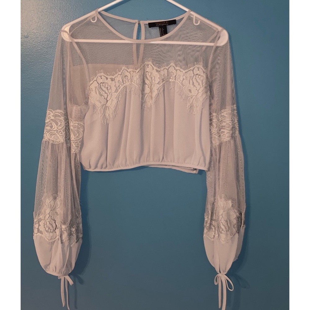 LIGHT BLUE CROP TOP